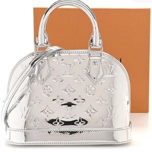 Louis Vuitton Alma Mirior BB min bag sold out!